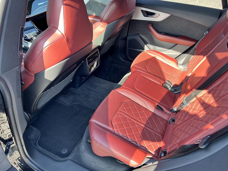 Audi SQ8 (2020) 4.0TDI,ČR,1.MAJ,TAŽNÉ,KERAMIKY - fotka 26 z 32