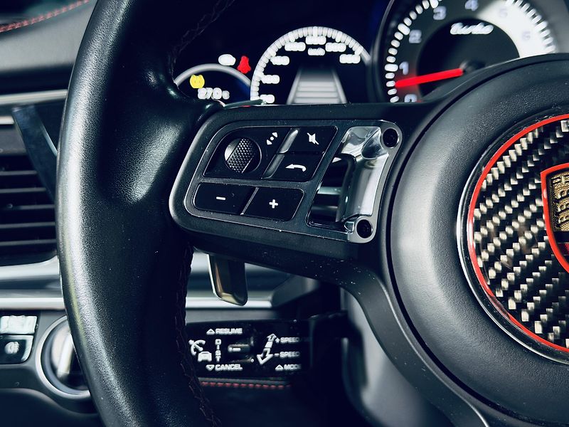 Porsche Panamera (2019) PANAMERA*TURBO*PANO*360* - fotka 19 z 37