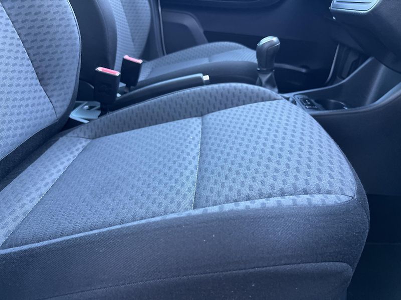 Škoda Roomster 1.2TSi 77kw PANORAMA TEMPOMAT - fotka 31 z 40