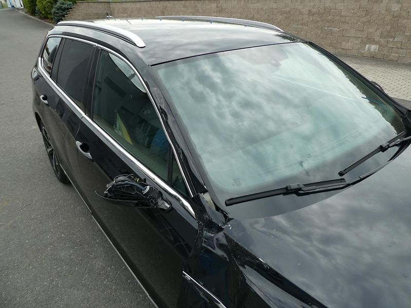 Volkswagen Passat Variant 2,0TSi 140kW R LINE automat - fotka 3 z 15