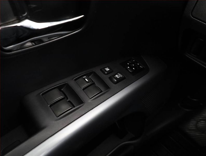 Mitsubishi Outlander (2012) 2.2 DI-D, 4X4, Automat - fotka 16 z 20