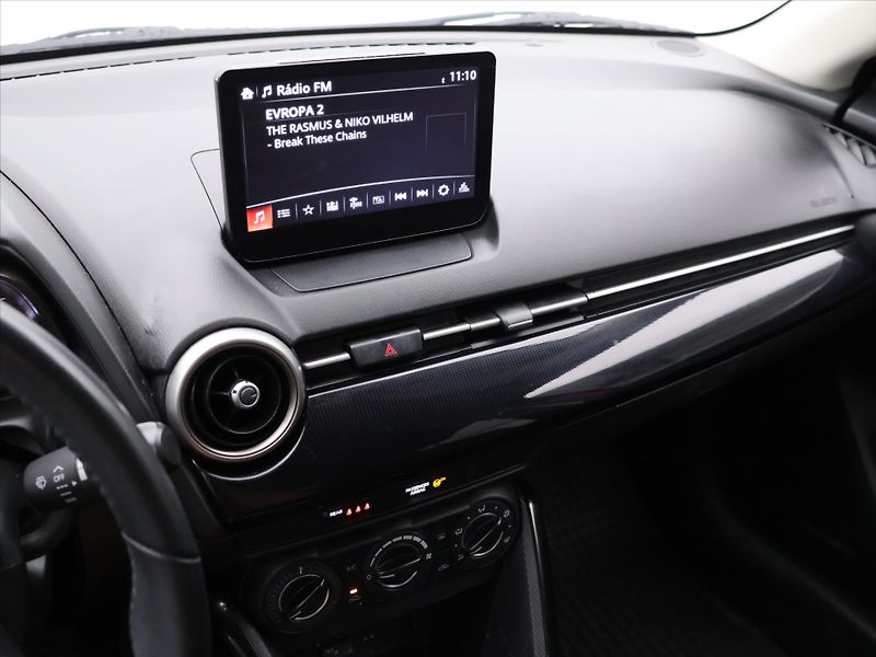 Mazda 2 1,5 Skyactiv-G 66kW REVOLUTION - fotka 13 z 24