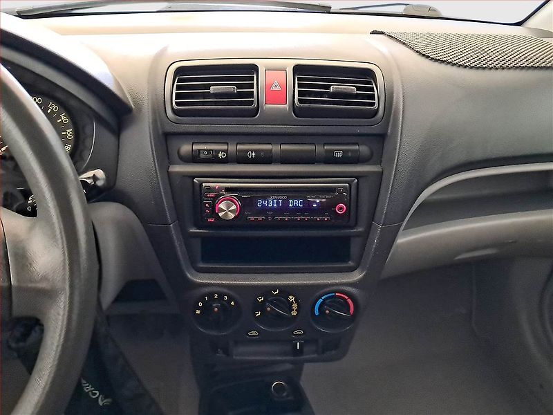 Kia Picanto (2006) 1.1, nová STK, Tažné, Klima - fotka 12 z 14