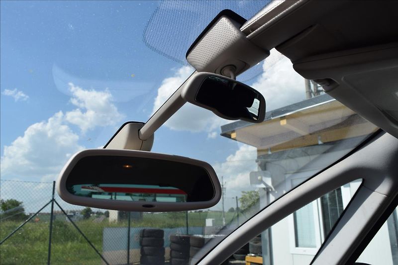 Citroën C4 Picasso 1,6 HDI 82KW NÍZKÉ KM 2XKOLA - fotka 49 z 50