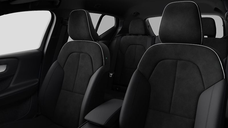 Volvo XC40 (2026) B3 PLUS DARK AUT - fotka 11 z 12