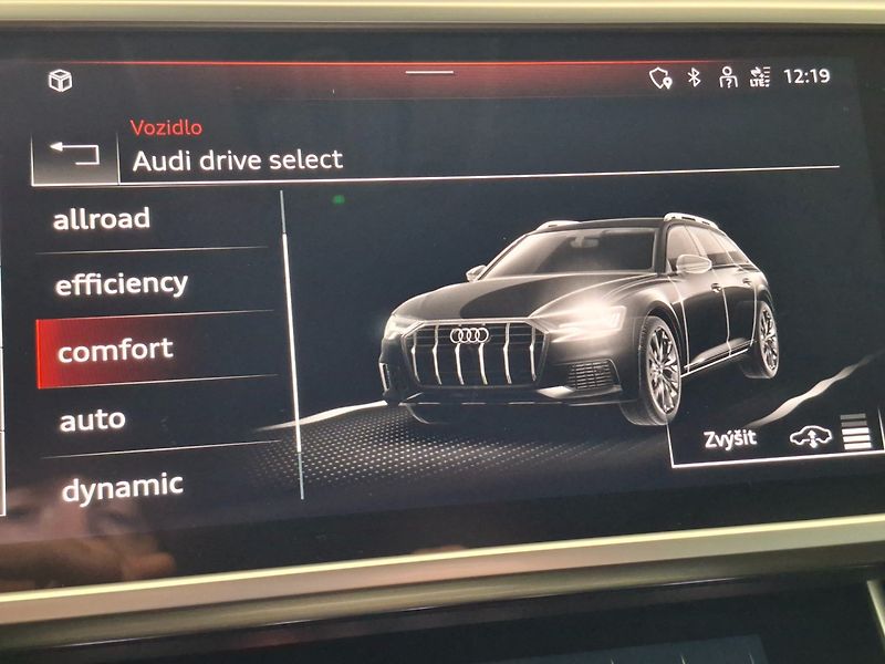 Audi A6 Allroad (2021) 50TDI 210kW 8A QUATTRO - fotka 23 z 47