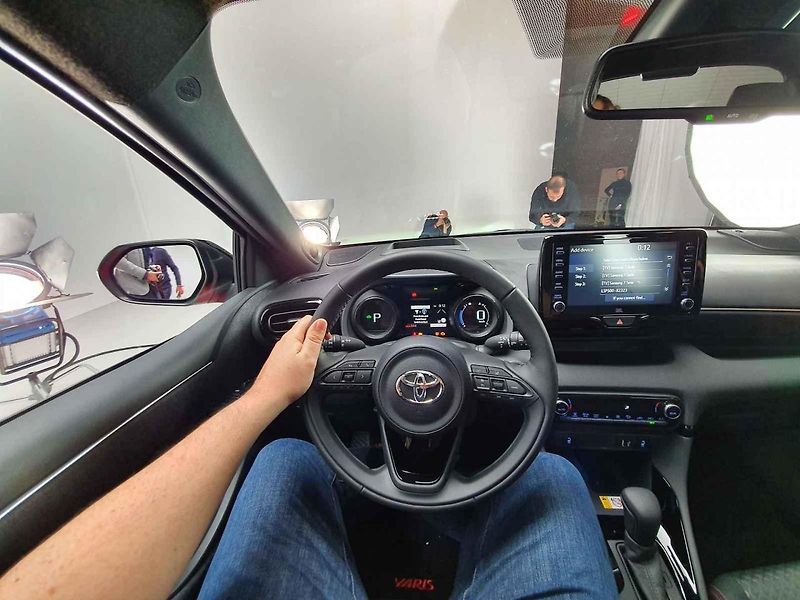 Toyotu Yaris jsme si prohlédli ve starém plynojemu v Amsterdamu.