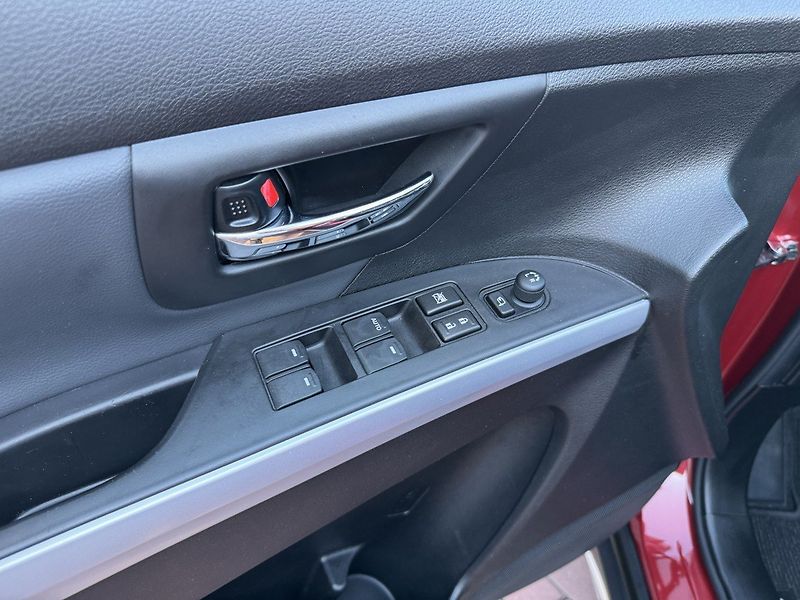 Suzuki SX4 S-Cross (2020) 1.4i BoosterJet AllGrip LED - fotka 27 z 48