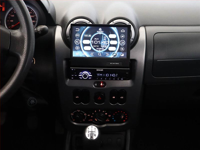 Dacia Duster (2012) 1.6 16V - fotka 9 z 11