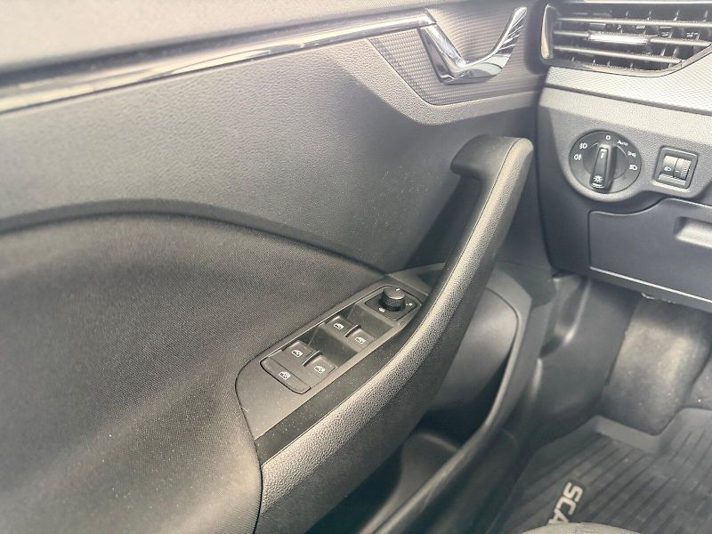 Škoda Scala (2020) Active 1.6 TDI / 85 kW DSG - fotka 7 z 23
