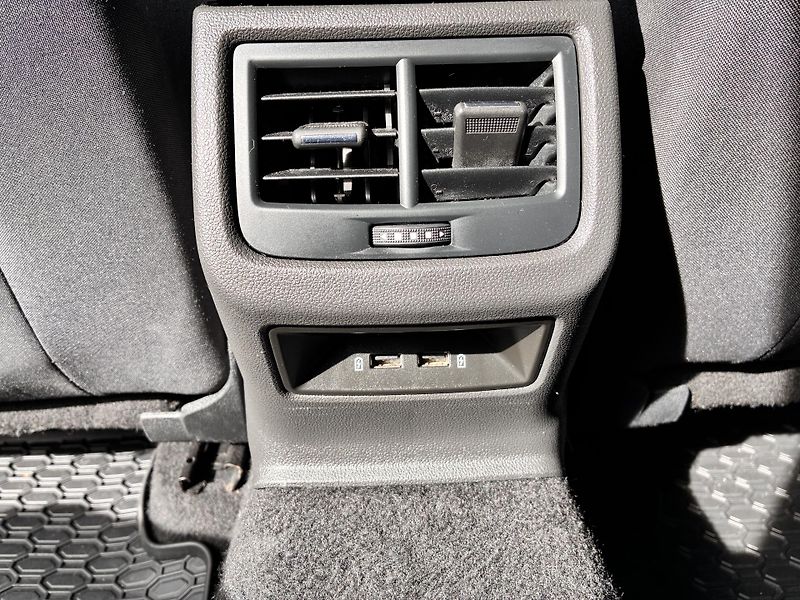 Seat Leon FR,92kW KLIMA REZERVACE - fotka 17 z 31