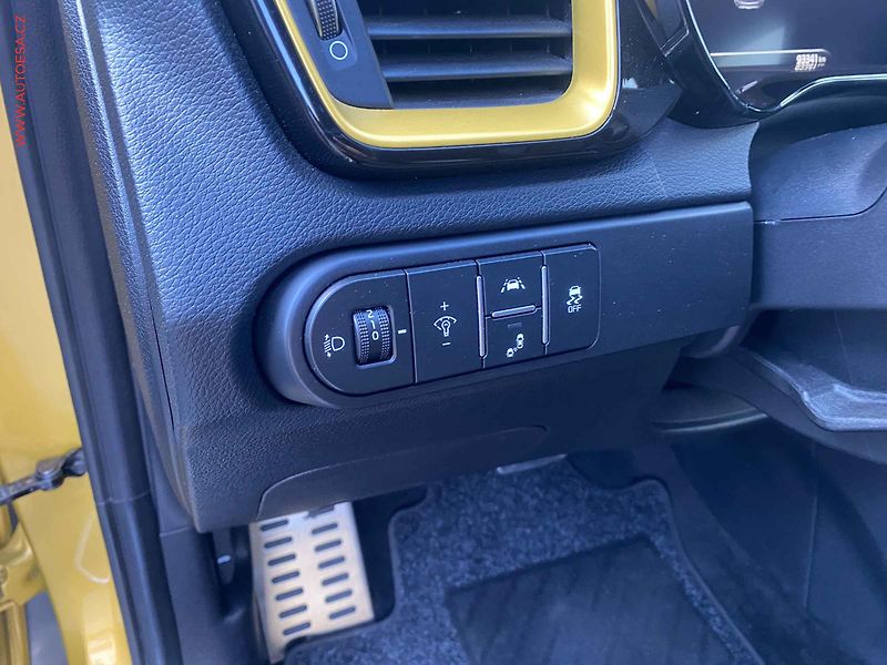 Kia XCeed (2019) 1.4 T-GDi, Premium, AT, LED - fotka 15 z 18