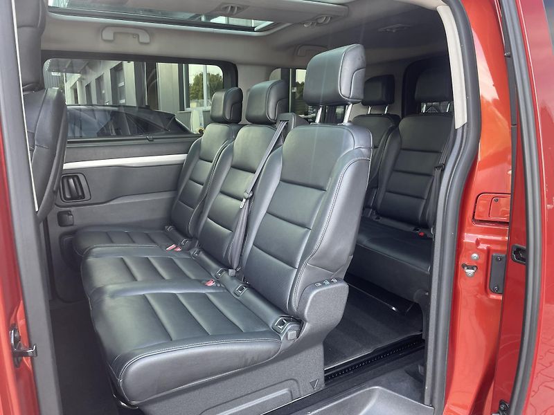 Peugeot Traveller ALLURE L2 2.0 BHDi 130 kW - fotka 5 z 31