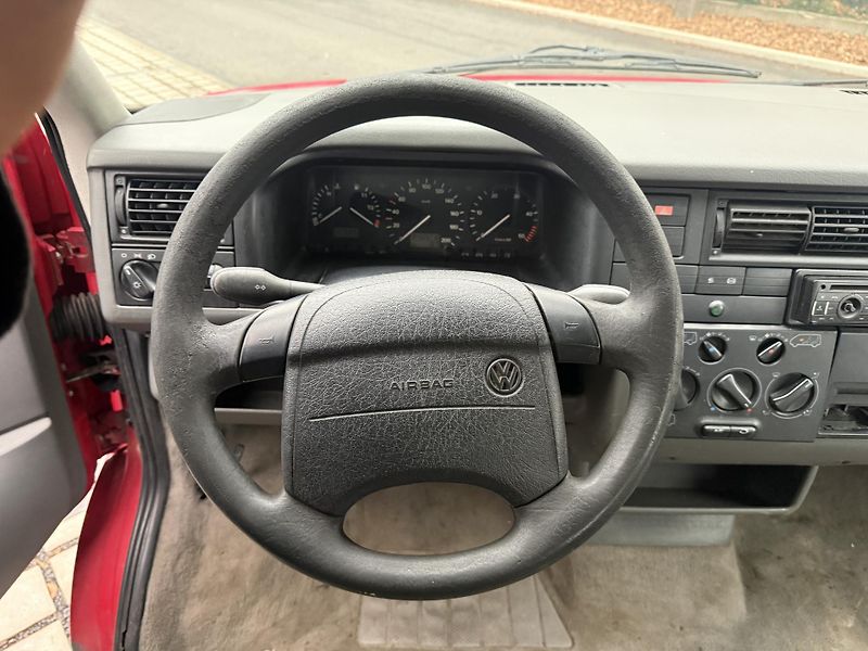 Volkswagen Transporter Allstar 2.5 TDi 75 kW - fotka 11 z 20