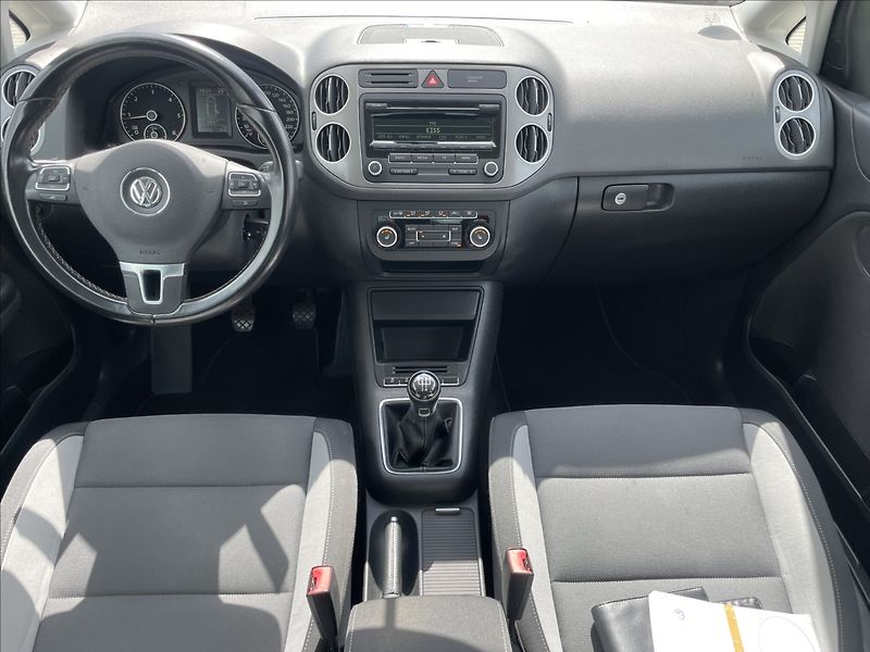 Volkswagen Golf Plus 1,6 TDi 77kw LIFE Klima Tempom - fotka 12 z 34