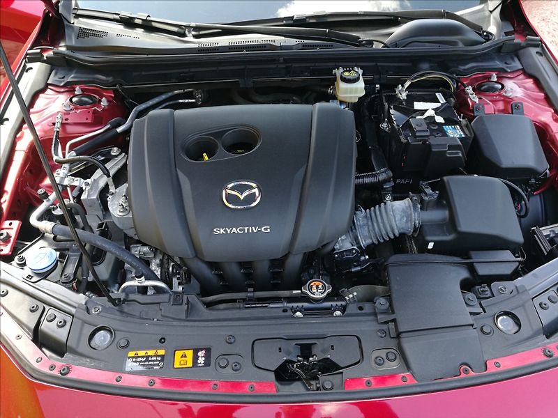 Mazda 3 2,0 i SkyactivG 1.majitel - fotka 19 z 25