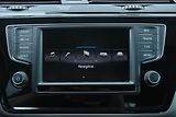 Volkswagen Touran (2015) 1.2 TSI, Serv.kniha, Tempomat - náhled 16