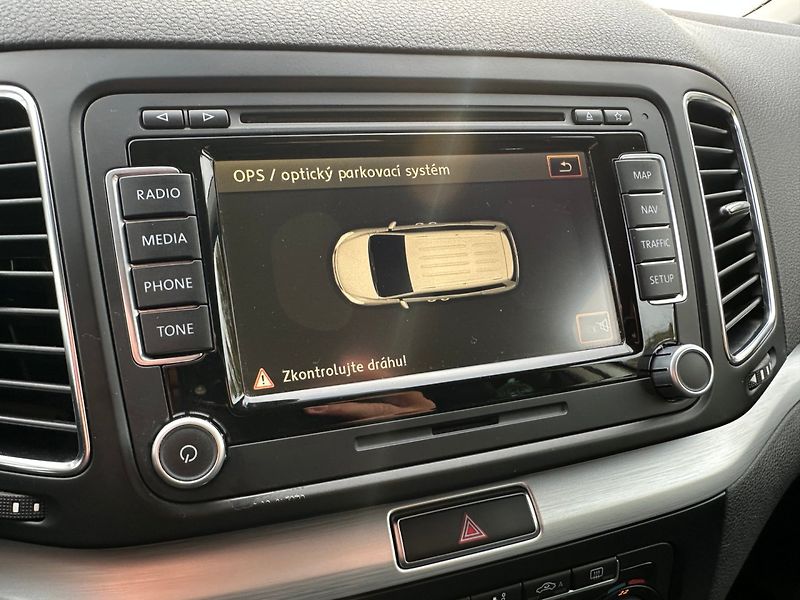 Volkswagen Sharan (2010) 2.0Tdi 125kw DSG Highline - fotka 21 z 35