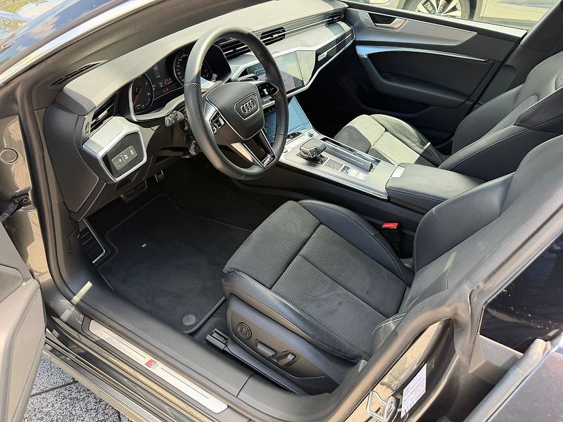 Audi A7 S-line  45TFSI 195kW - fotka 7 z 30