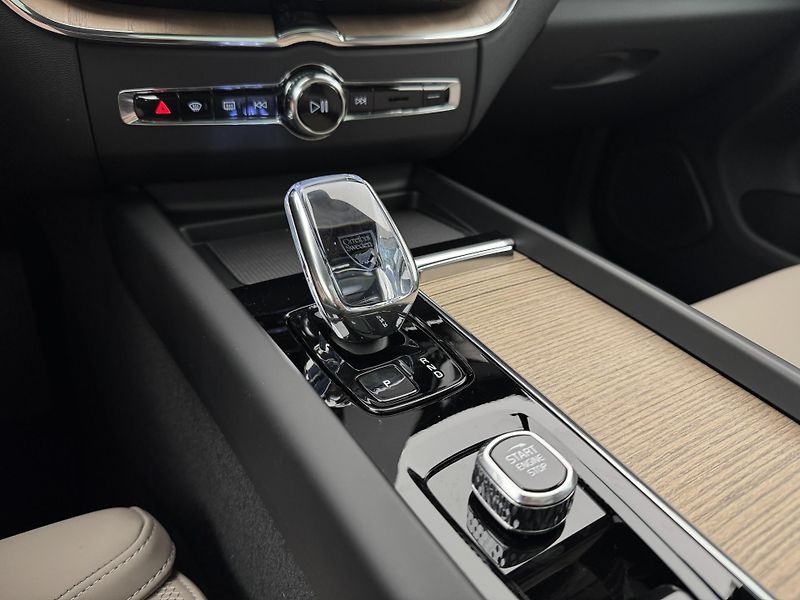 Volvo XC60 (2026) B5 AWD AUT BRIGHT PLUS  - fotka 36 z 70