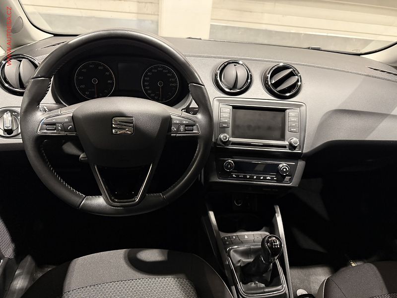 Seat Ibiza (2017) 1.0 MPI, Navi, autoAC - fotka 13 z 18