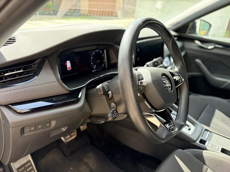 Škoda Octavia (2023) Sportline 1,5 TSI e-TEC - fotka 17 z 17
