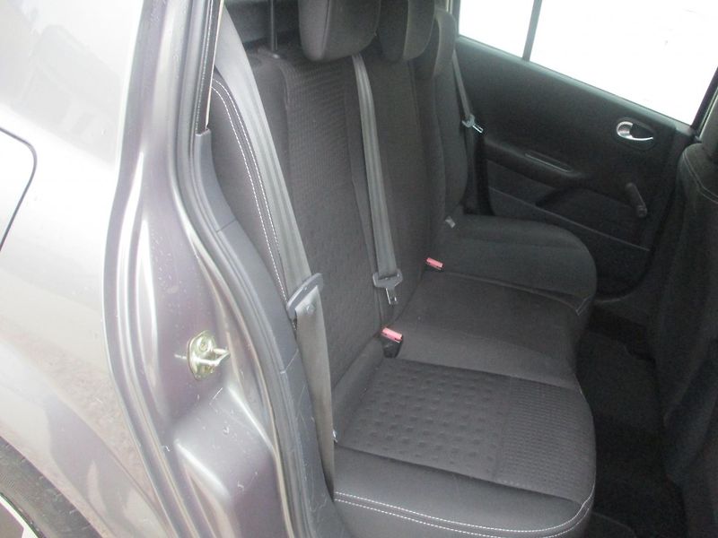 Renault Mégane 1.6i KLIMA - fotka 13 z 24