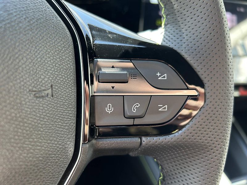 Peugeot 408 (2026) GT 240 e-DCS7 1,6 PureTech - fotka 18 z 26