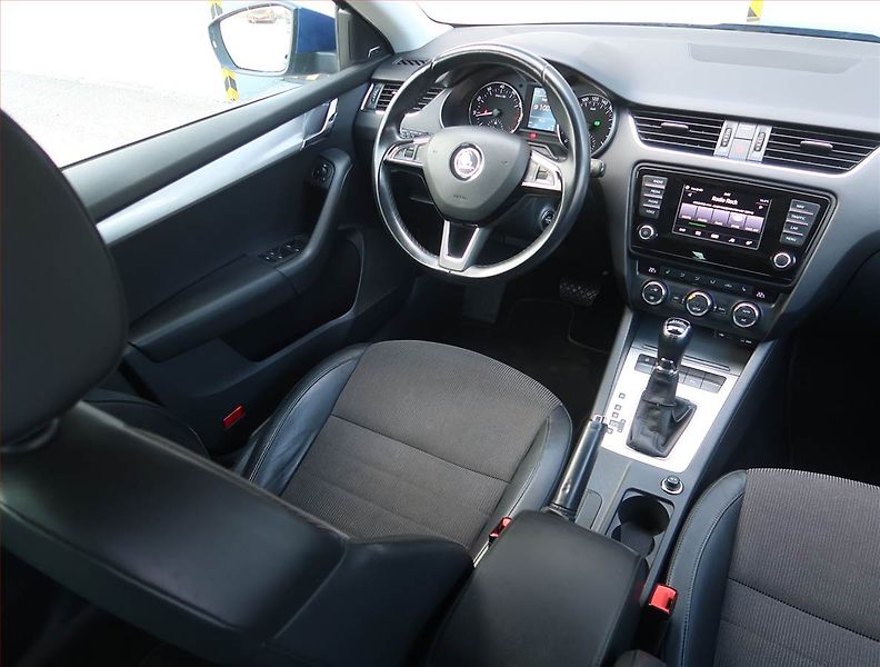 Škoda Octavia (2013) 1.8 TSI, Automat, Serv.kniha - fotka 7 z 21