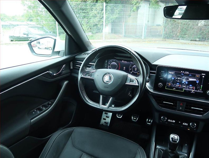 Škoda Kamiq (2020) Style Plus 1.6 TDI, Tempomat - fotka 7 z 20