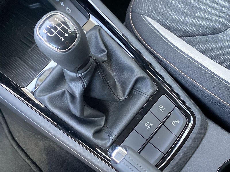 Škoda Scala (2025) 1.5 TSI Top Selection - fotka 17 z 33