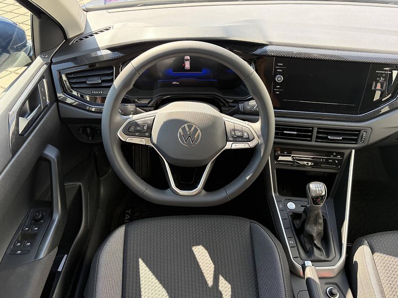 Volkswagen Taigo (2025) People 5G 1,0TSI - fotka 6 z 24