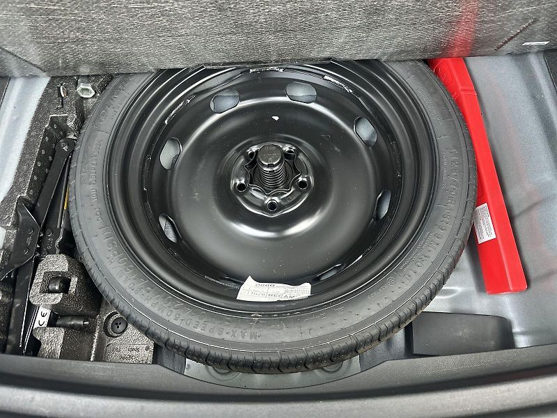 Cupra Formentor (2024) 1.5 TSI DSG - fotka 29 z 35
