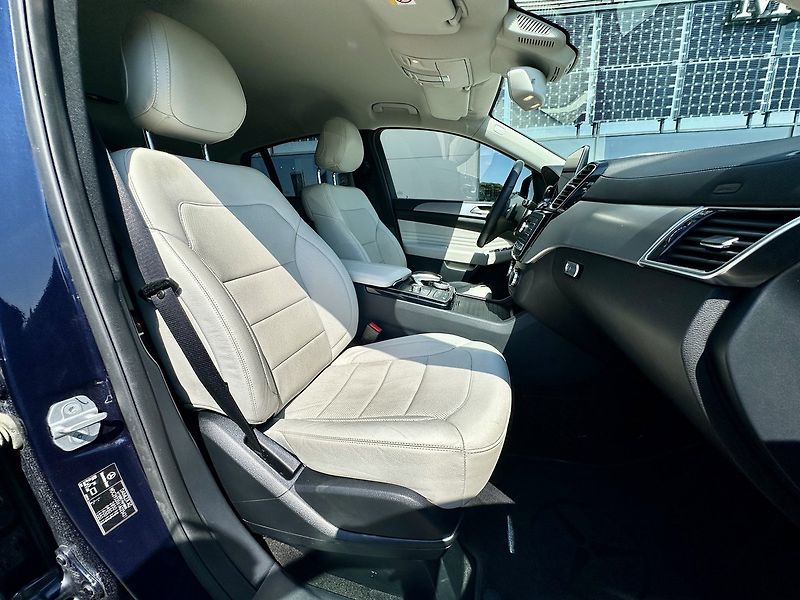 Mercedes-Benz GLE (2017) 400 4MATIC Kupé - fotka 14 z 35