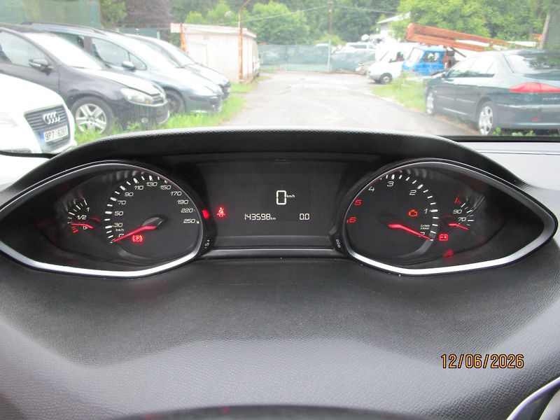 Peugeot 308 (2019) 1,5 HDi SW  - fotka 17 z 30