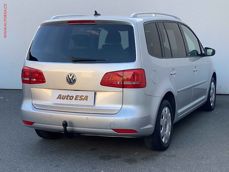 Volkswagen Touran (2012) 1.6TDi, Style, DSG - fotka 4 z 19