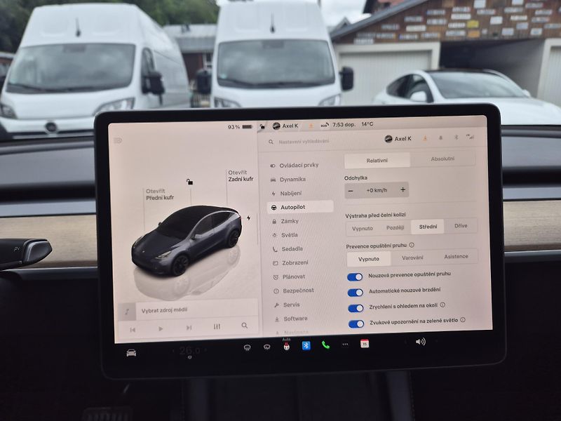 Tesla Model Y LONGE RANGE DUAL MOTOR SOH 87% - fotka 25 z 50