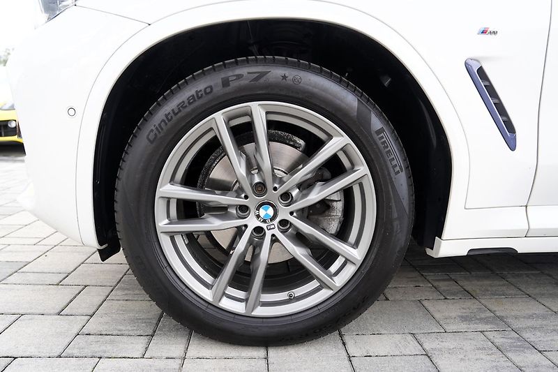 BMW X4 (2020) 2.0d xDrive Mpaket/190PS/ČR - fotka 13 z 46
