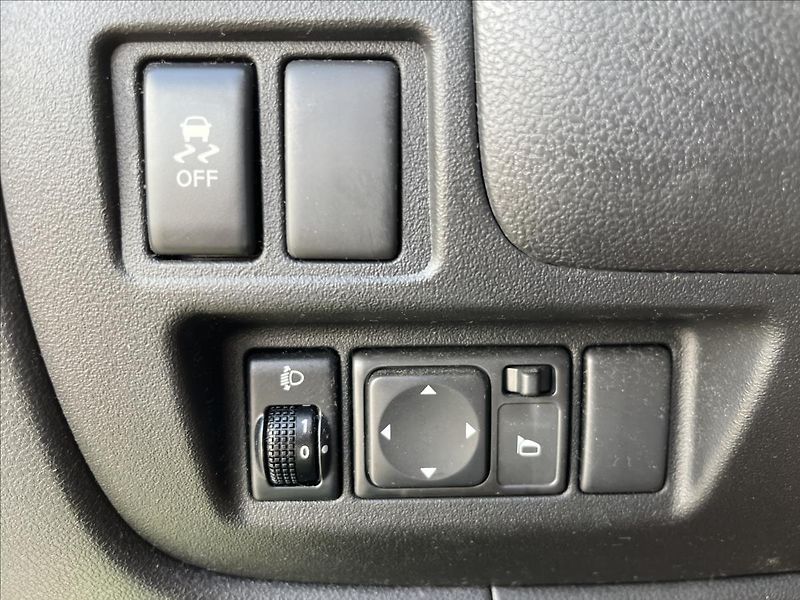Nissan Micra 1,2 i KLIMA ALU  SERVIS - fotka 26 z 38