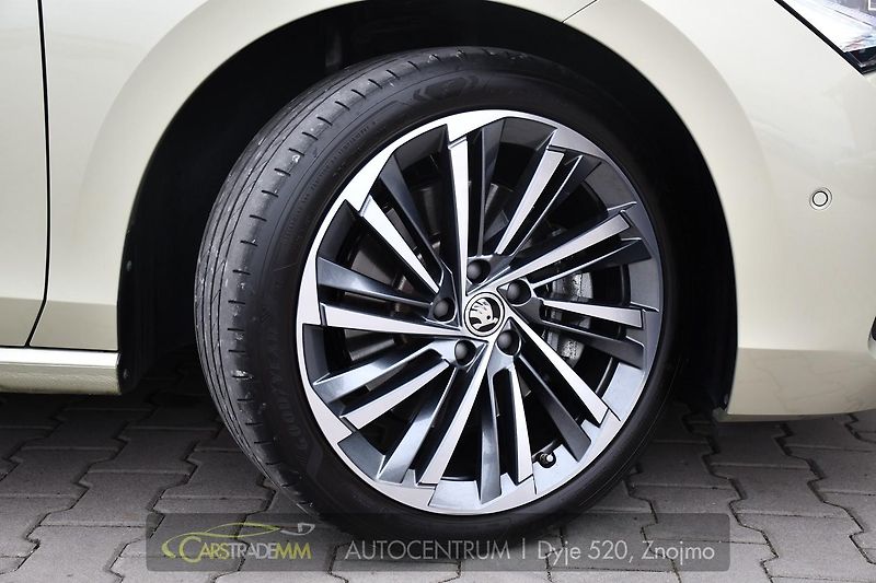 Škoda Superb 2.0TDi 142kW L&K 4x4 - fotka 54 z 61