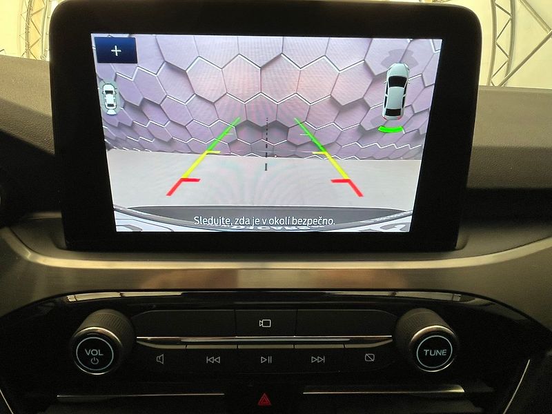 Ford Kuga 2.5 HEV 4x4 Titanium - fotka 37 z 49