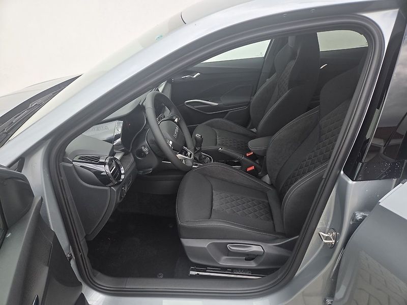 Škoda Fabia Dynamic 1,0TSI 85kW - fotka 7 z 15