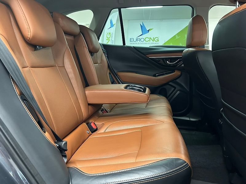 Subaru Outback (2023) 2.5 TOURING 2023 | Záruka - fotka 33 z 59