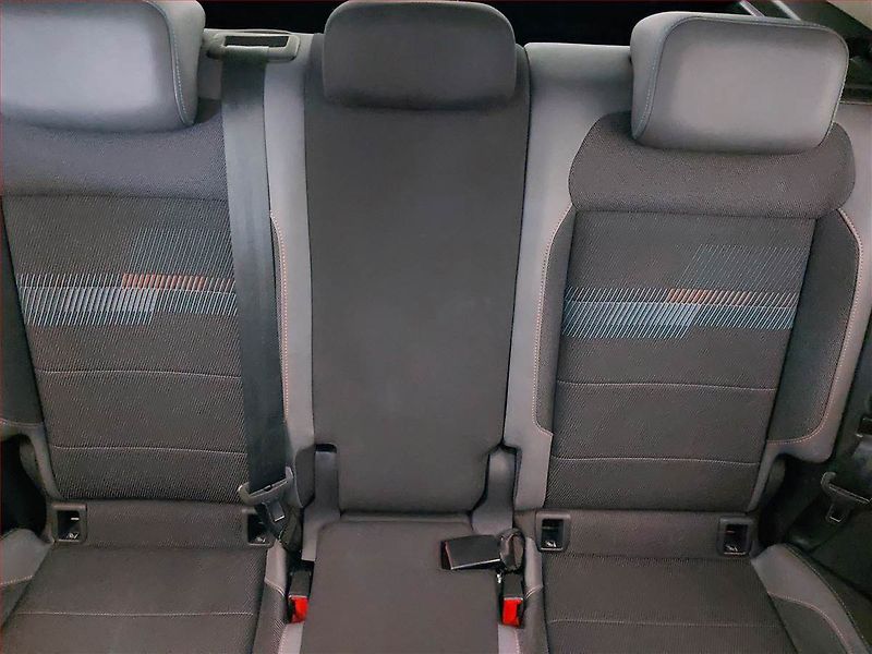 Volkswagen T-Cross (2021) 1.0 TSI - fotka 10 z 17