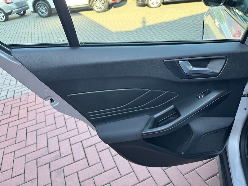 Ford Focus (2020) 1.5EcoBlue Digi Klima Tempomat - fotka 23 z 49