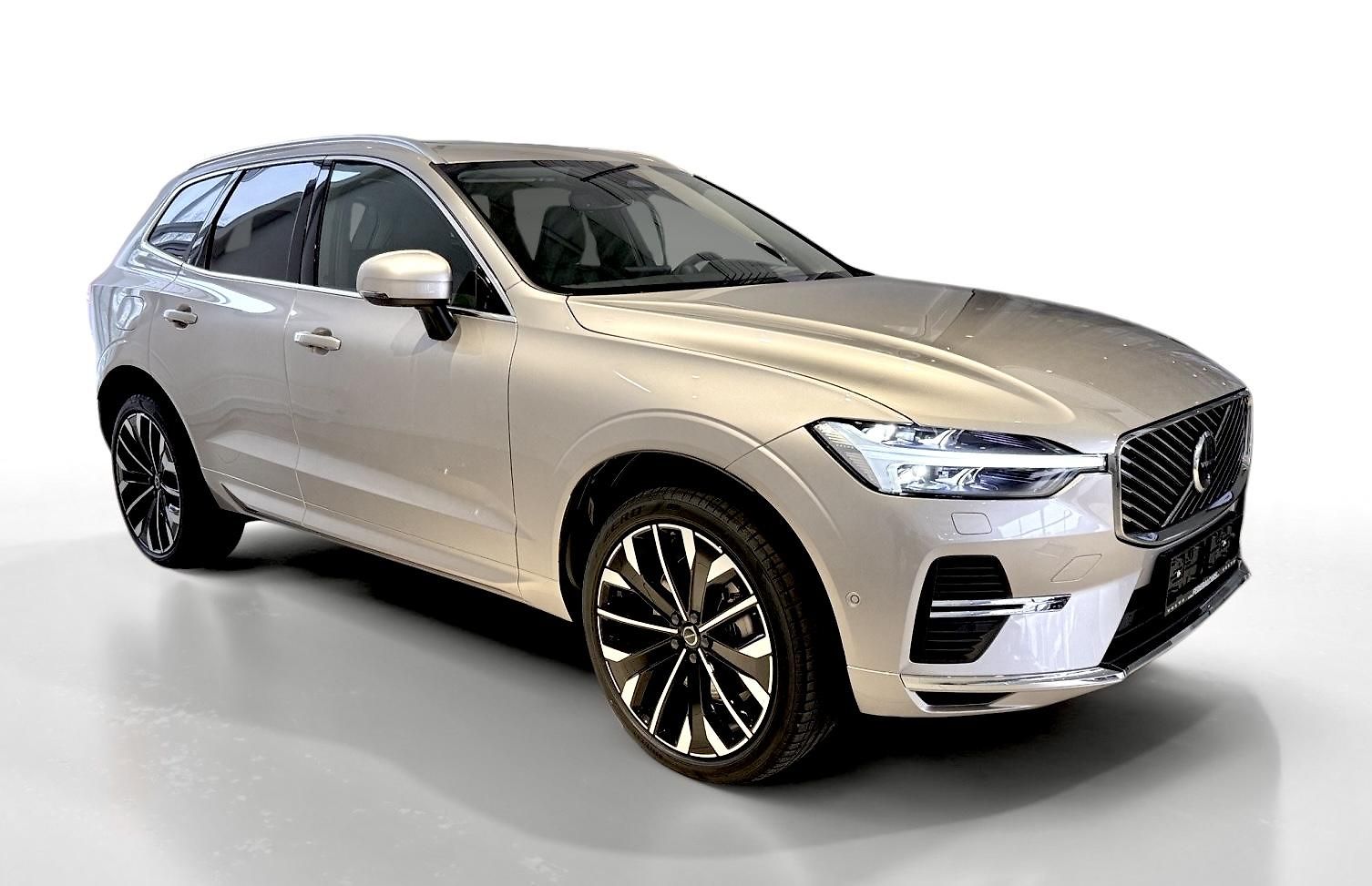 Volvo XC60 T6 ULTRA BRIGHT+4SERVIS/ZÁRUKA