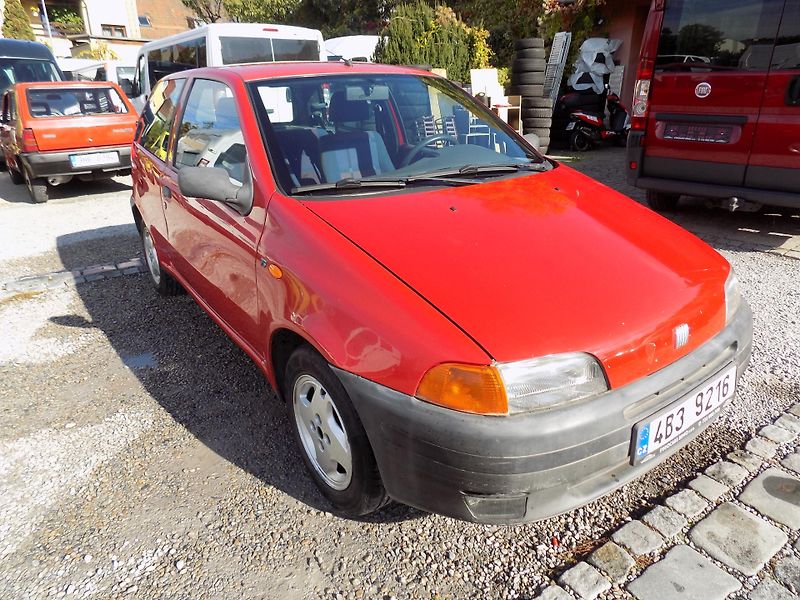 Fiat Punto 1,2I 54 KW SX CENTRÁL, KLIMA - fotka 4 z 30
