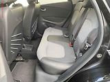 Renault Captur (2017) 1.2 TCe, Crossboarder, navi - náhled 10