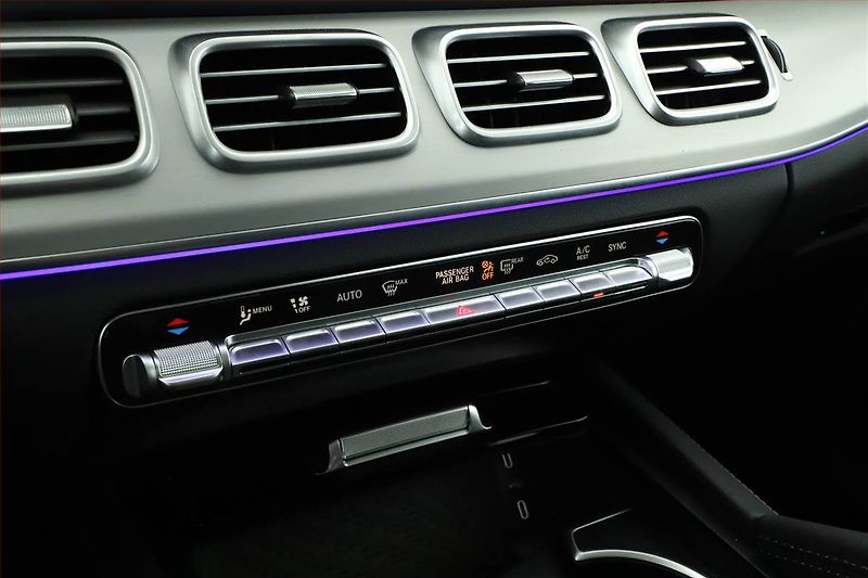 Mercedes-Benz GLE (2025) 300 d 4MATIC - fotka 14 z 20