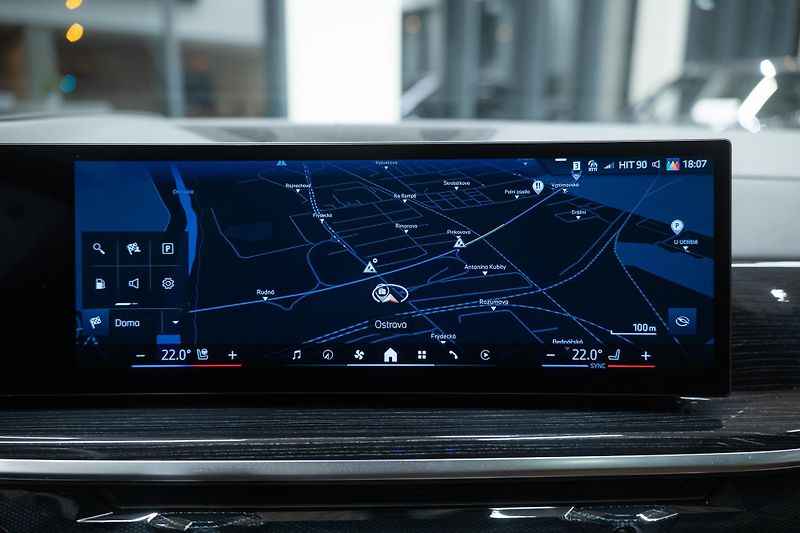 BMW X7 (2024) 40d M-SPORT MASÁŽ NEZÁVISLÉ TZ - fotka 44 z 67
